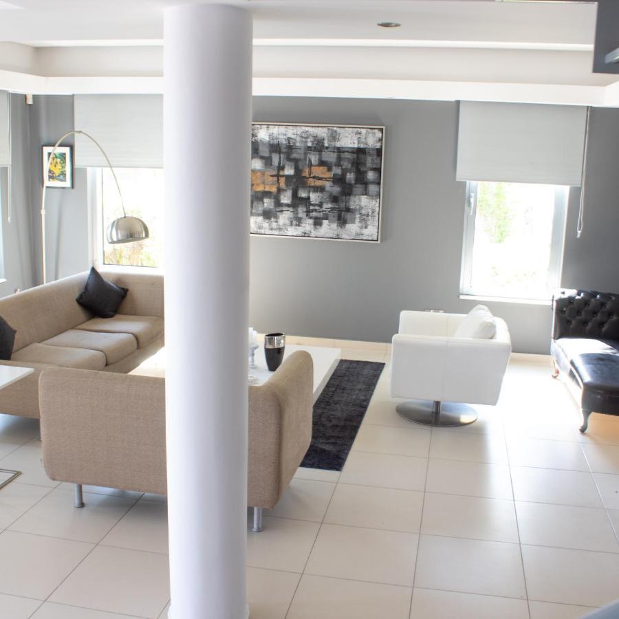Villa Artemis Larnaca Ngoại thất bức ảnh