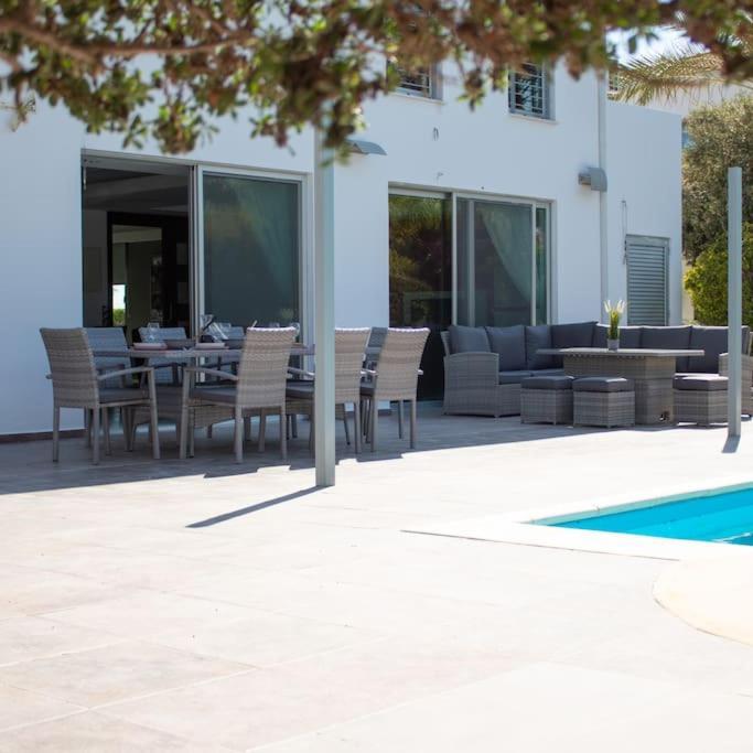 Villa Artemis Larnaca Ngoại thất bức ảnh